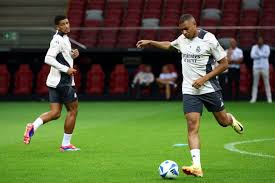 于意甲边缘 于意甲边缘